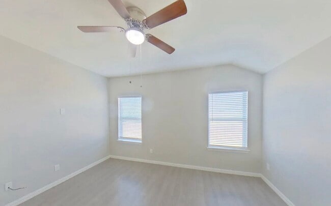 111 Columbia St in Farmersville, TX - Building Photo - Building Photo