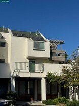 40 Mozden Ln in Pleasant Hill, CA - Building Photo