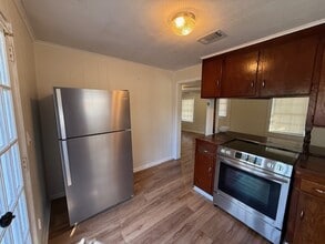 1816 W Pine St, Unit 1816 in Pensacola, FL - Building Photo - Building Photo