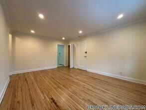 84 St Paul St in Brookline, MA - Building Photo - Building Photo
