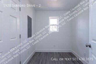 1920 Sanford Dr in Little Rock, AR - Building Photo - Building Photo