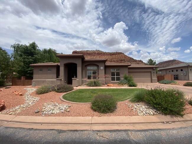 property at 463 Deadwood Dr