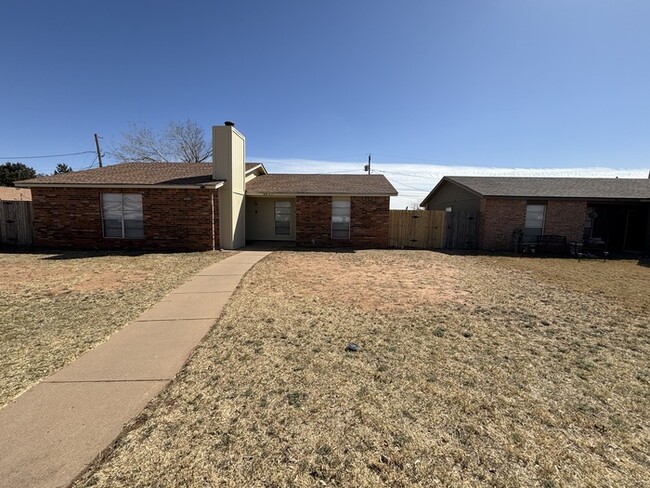 4801 W Cuthbert Ave in Midland, TX - Building Photo - Building Photo