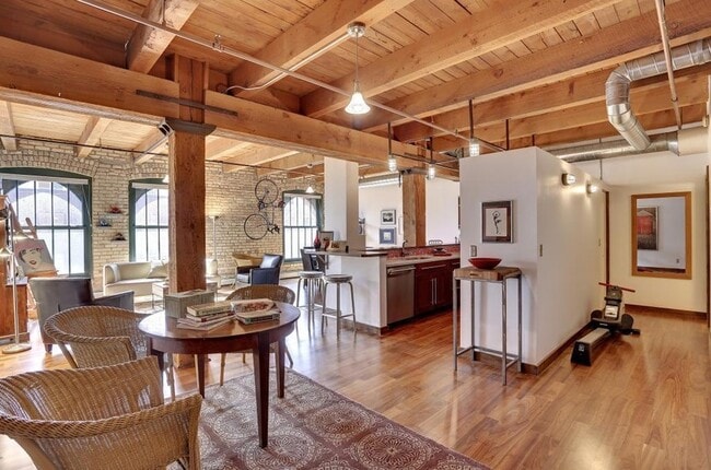 property at 400 N 1st St