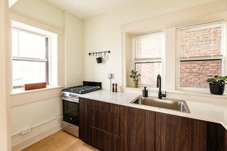 Manchester Apartments in Detroit, MI - Building Photo - Building Photo