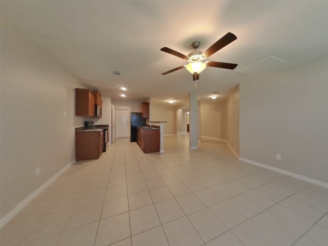 317 Summer Horse Dr in La Marque, TX - Building Photo - Building Photo