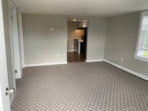 49 Wiswell Rd, Unit Apartment 2 2bed in Brewer, ME - Building Photo - Building Photo