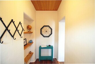 250 B Closson St in Santa Fe, NM - Building Photo - Building Photo