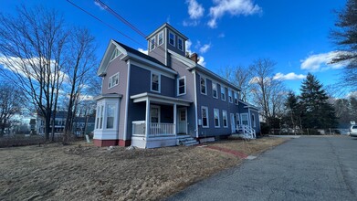 182 High Street in Hampton, NH - Building Photo - Interior Photo