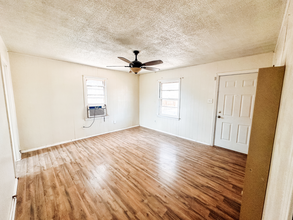 3207 Amherst St in Lubbock, TX - Building Photo - Building Photo