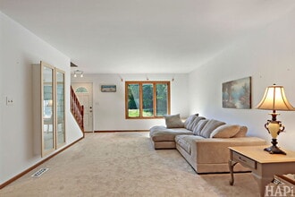 31 Troy St in Fox Lake, IL - Foto de edificio - Building Photo