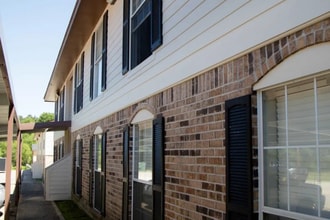 Seven Oaks in New Llano, LA - Building Photo - Building Photo