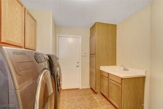11444 Steponia Bay Ct in Las Vegas, NV - Building Photo - Building Photo