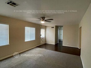 21717 Bryant St, Unit 5 in Los Angeles, CA - Building Photo - Building Photo