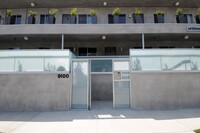 Beverly Hills area! New! Washer & Dryer! in Los Angeles, CA - Foto de edificio - Building Photo