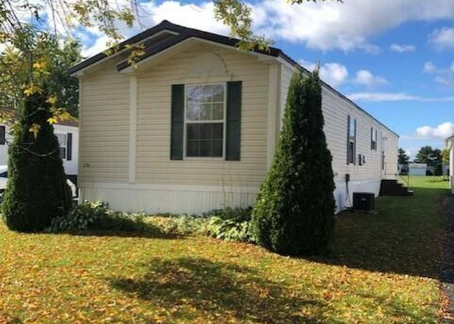 21 G St in Bangor, ME - Building Photo - Building Photo