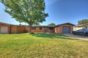 4819 44th St in Lubbock, TX - Building Photo