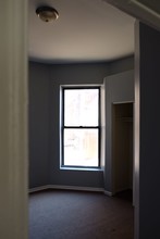 435 E 45th Pl, Unit #2 in Chicago, IL - Building Photo - Building Photo