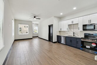 3335 4th Ave S in St. Petersburg, FL - Building Photo - Building Photo