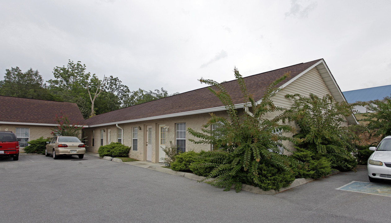 Murrell Meadows in Sevierville, TN - Foto de edificio