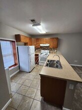 1026 N Huron St in Toledo, OH - Building Photo - Building Photo