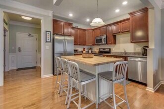 75 Augustus Ct, Unit 1004 in Reading, MA - Building Photo - Building Photo