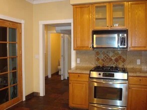 208 Bodega Ave, Unit 208A in Petaluma, CA - Building Photo - Building Photo