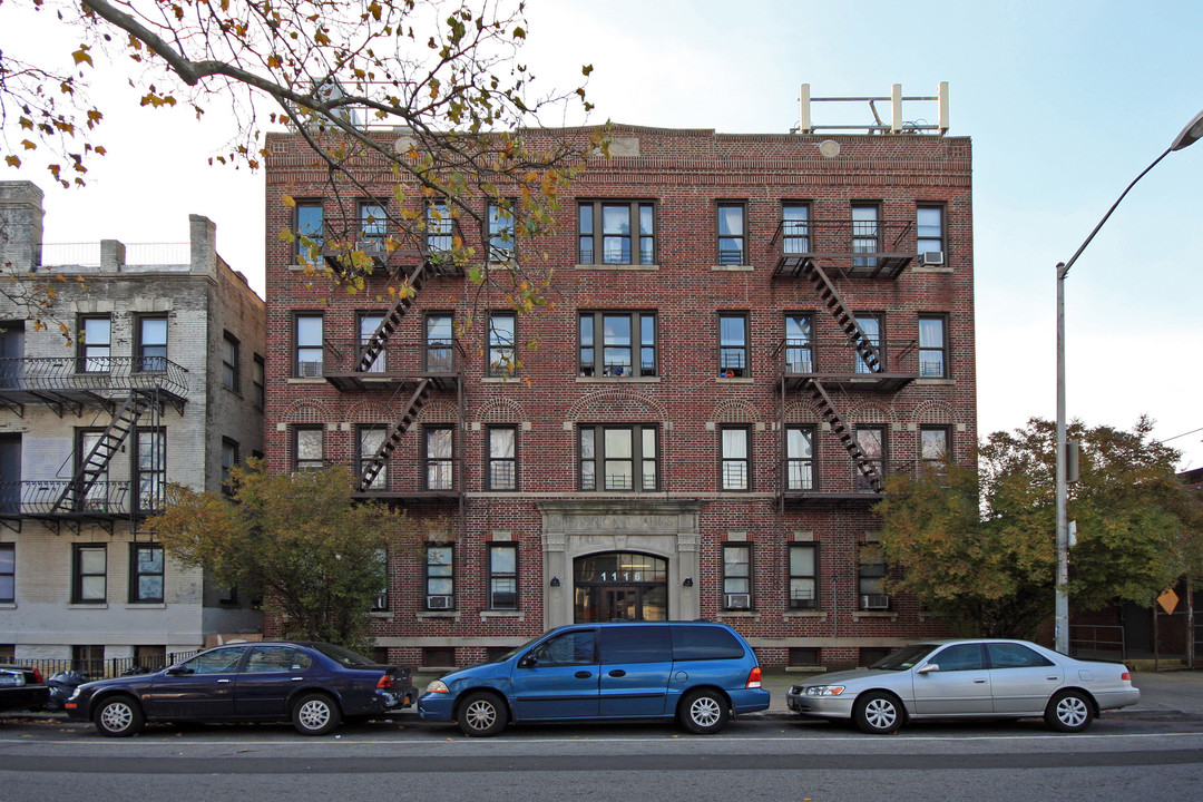 1116 Avenue H in Brooklyn, NY - Foto de edificio