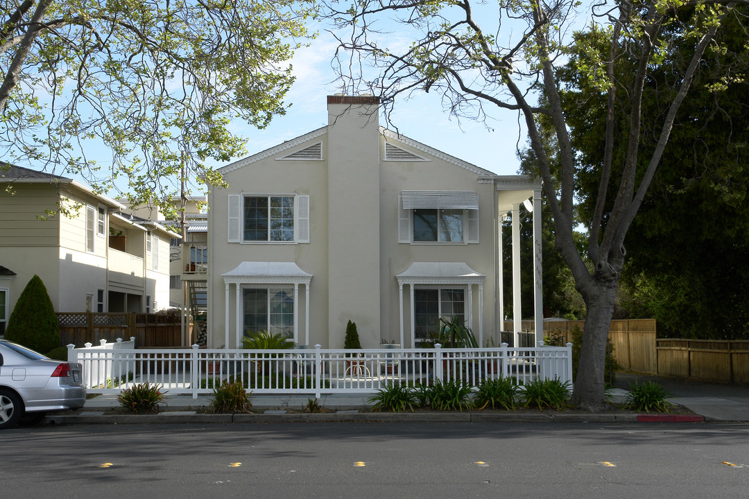 479 Duane St in Redwood City, CA - Building Photo