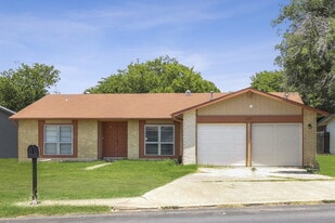 7601 Tarrasa in San Antonio, TX - Building Photo