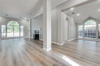 517 Aurora Ct in Euless, TX - Building Photo - Building Photo