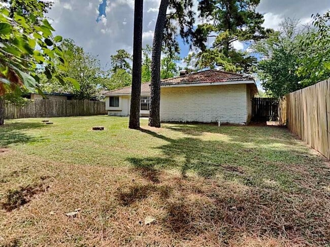 22606 Meadowgate Dr in Spring, TX - Building Photo - Building Photo