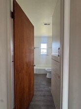 1120 Kees Rd in Lexington, KY - Foto de edificio - Building Photo