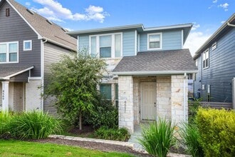 8511 Leroi Dr in Austin, TX - Building Photo - Building Photo