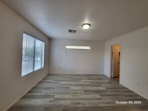 9708 Villa Lorena Ave in Las Vegas, NV - Building Photo - Building Photo