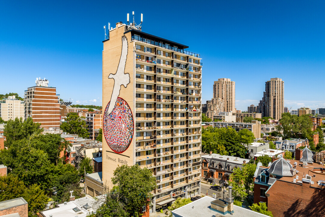 625 Milton in Montréal, QC - Building Photo