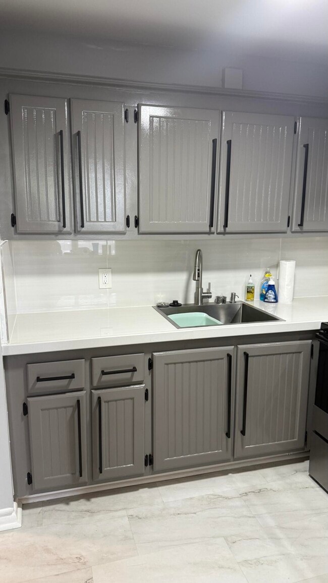 52 E Newport Center Dr in Deerfield Beach, FL - Building Photo - Building Photo