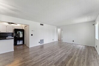 536 Shady Pine Way in Greenacres, FL - Building Photo - Building Photo