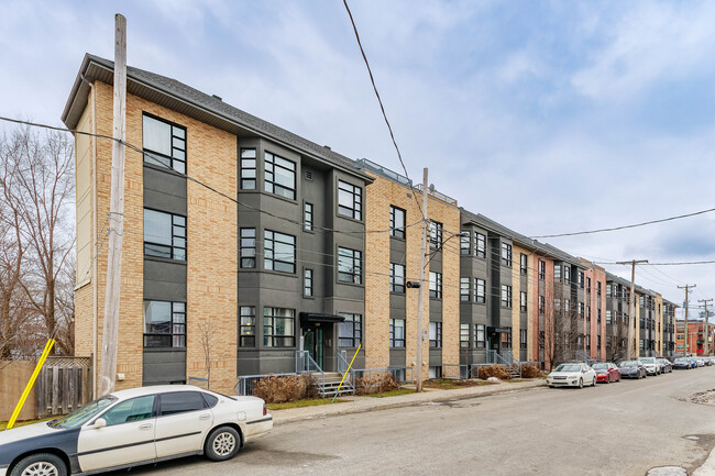 732 2E Av in Verdun, QC - Building Photo - Building Photo