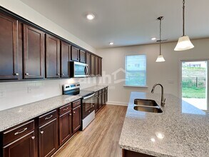 597 Slew Dr in Canton, GA - Building Photo - Building Photo