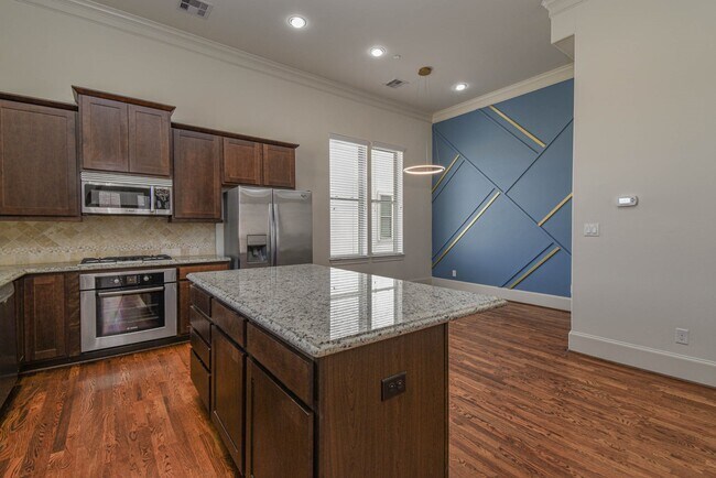 9622 Fannin Station W in Houston, TX - Building Photo - Building Photo