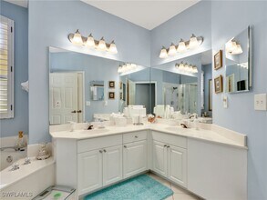 9071 Las Maderas Dr in Bonita Springs, FL - Building Photo - Building Photo