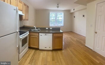1830 C St SE in Washington, DC - Building Photo - Building Photo