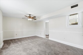 100 E 8th St, Unit 1 in Frederick, MD - Foto de edificio - Building Photo