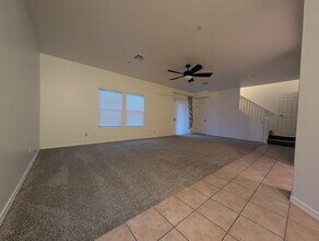 8445 N Avd De La Bellota in Tucson, AZ - Building Photo - Building Photo