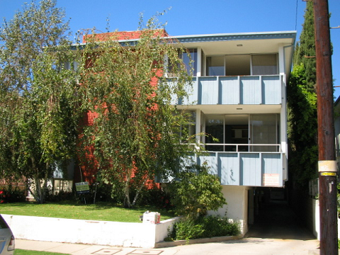 11939 Darlington Ave in Los Angeles, CA - Building Photo