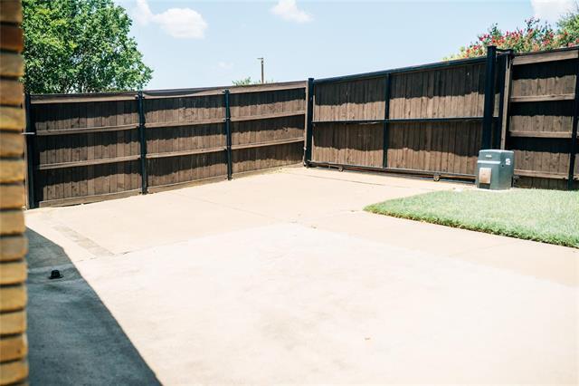 1114 NW 14th St in Grand Prairie, TX - Building Photo - Building Photo