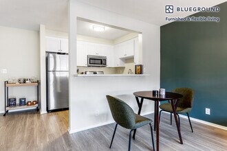 204 Washington Ave in Santa Monica, CA - Building Photo - Building Photo