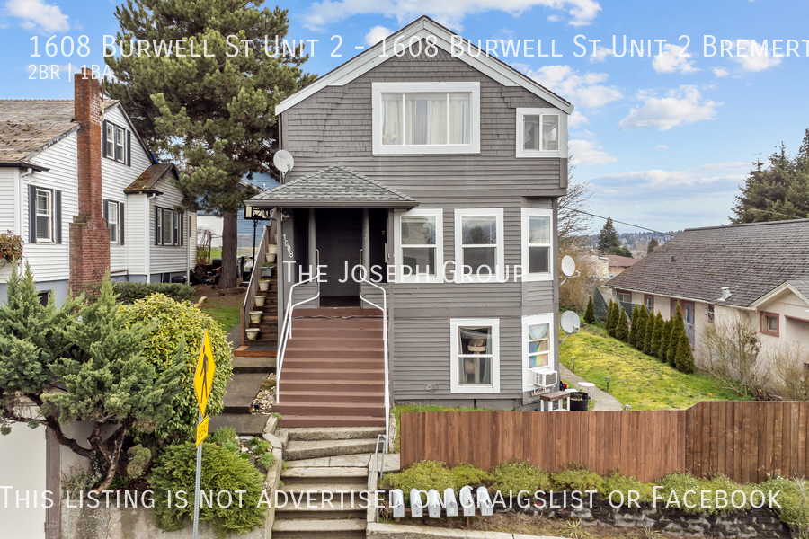 1608 Burwell St in Bremerton, WA - Building Photo