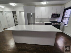 EAST 57 STREET in New York, NY - Building Photo - Building Photo